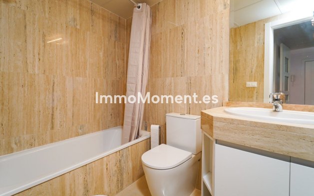 Wiederverkauf - Wohnung - Marbella - Elviria