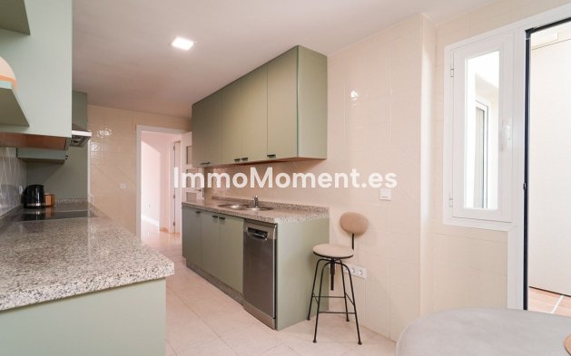 Wiederverkauf - Wohnung - Marbella - Elviria
