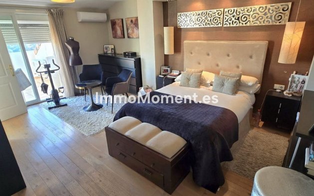 Resale - Apartment - Estepona - Bel Air
