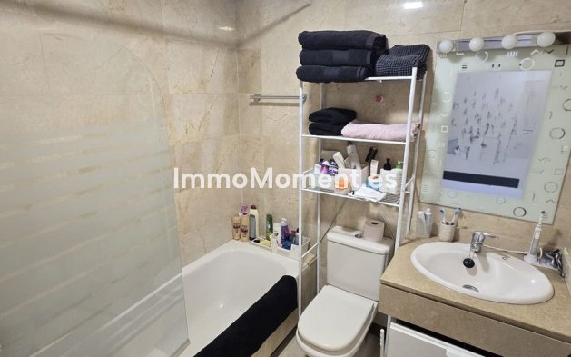 Resale - Apartment - Estepona - Bel Air