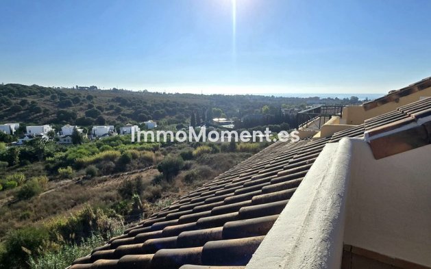 Resale - Apartment - Estepona - Bel Air