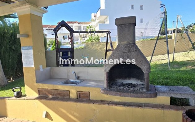 Resale - Apartment - Estepona - Bel Air