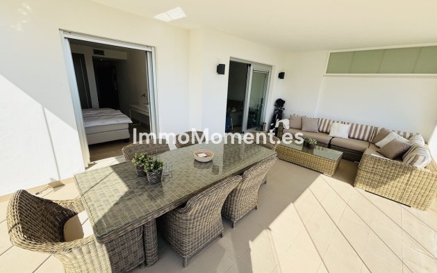 Resale - Apartment - Marbella - La Mairena
