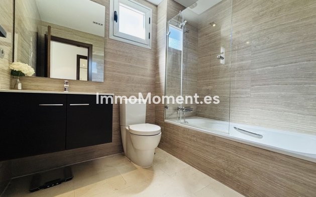Resale - Apartment - Marbella - La Mairena