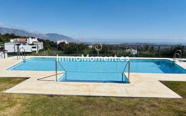 Resale - Apartment - Marbella - La Mairena