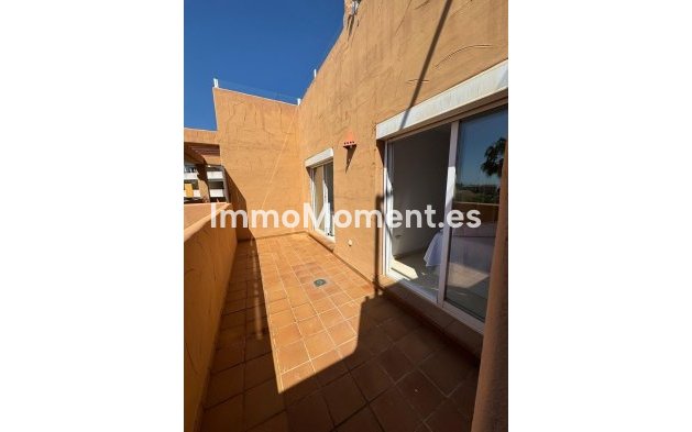 Resale - Apartment - Marbella - Elviria