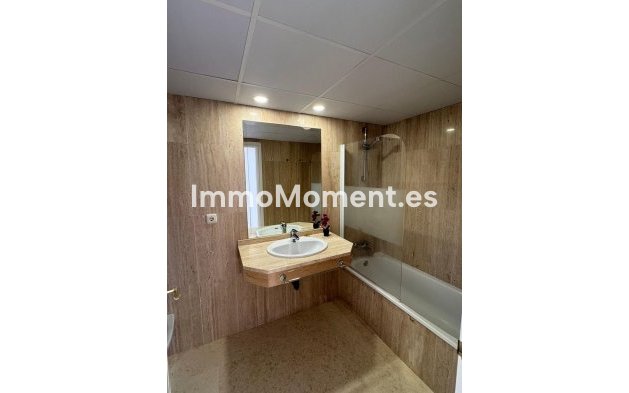 Resale - Apartment - Marbella - Elviria