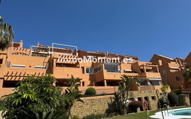 Resale - Apartment - Marbella - Elviria