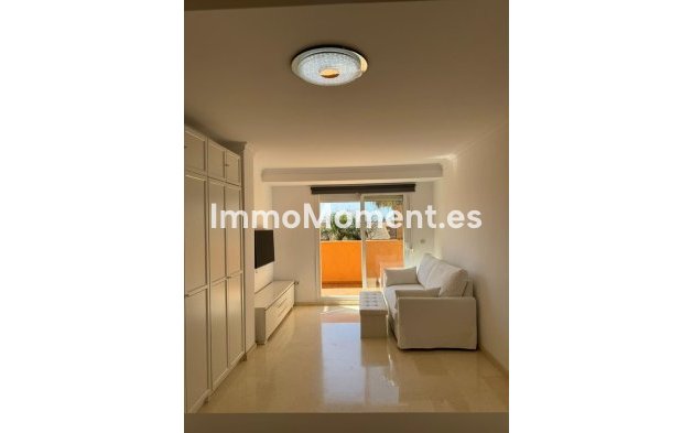 Resale - Apartment - Marbella - Elviria