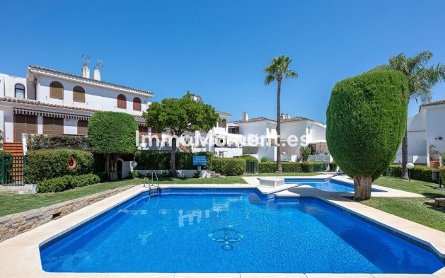 Reventa - Adosado - Estepona  - Cancelada