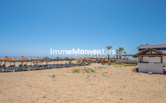 Reventa - Adosado - Estepona  - Cancelada