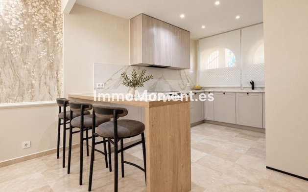 Wiederverkauf - Wohnung - Estepona  - El Presidente