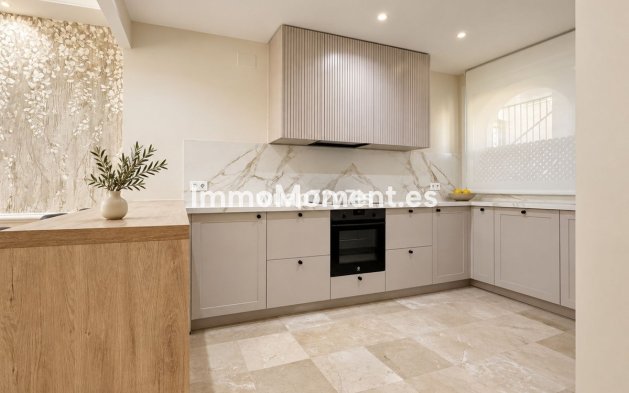 Wiederverkauf - Wohnung - Estepona  - El Presidente