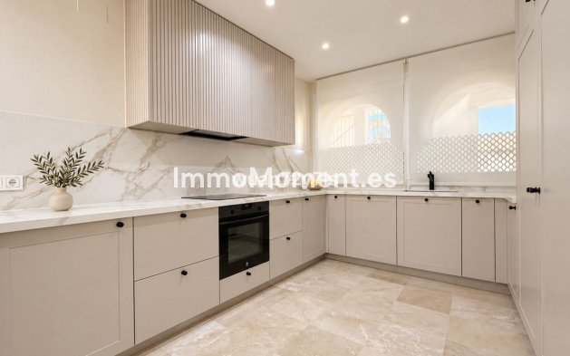 Wiederverkauf - Wohnung - Estepona  - El Presidente