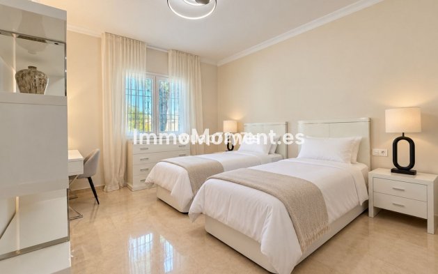 Wiederverkauf - Wohnung - Estepona  - El Presidente