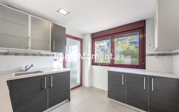 Reventa - Apartamento - Casares - Casares Centro