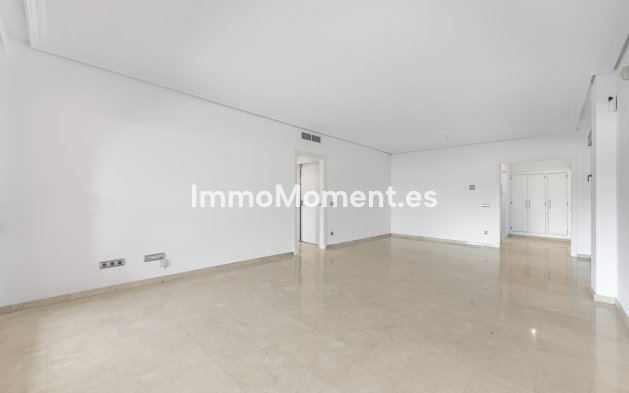 Reventa - Apartamento - Casares - Casares Centro
