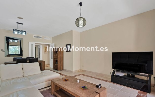 Wiederverkauf - Wohnung - Estepona  - Atalaya