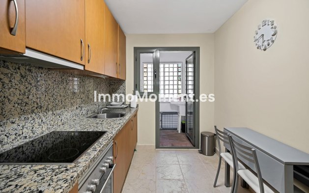 Wiederverkauf - Wohnung - Estepona  - Atalaya