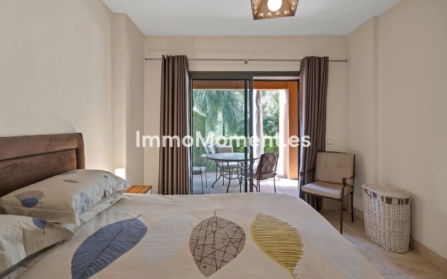 Wiederverkauf - Wohnung - Estepona  - Atalaya