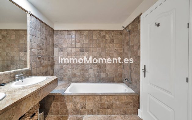 Wiederverkauf - Wohnung - Estepona  - Atalaya