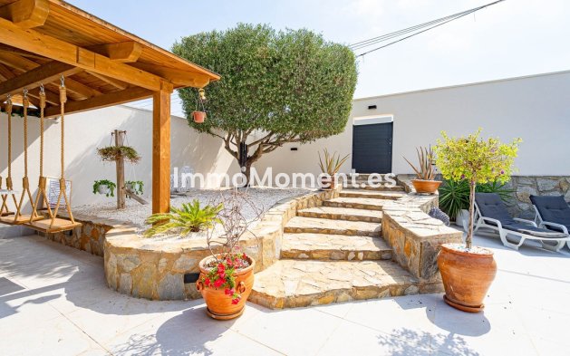 Wiederverkauf - Freistehende Villa - Orihuela Costa - Villamartín