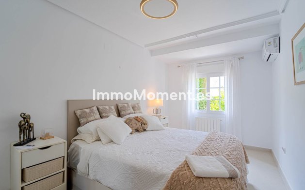 Wiederverkauf - Freistehende Villa - Orihuela Costa - Villamartín