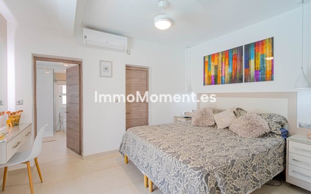 Wiederverkauf - Freistehende Villa - Orihuela Costa - Villamartín