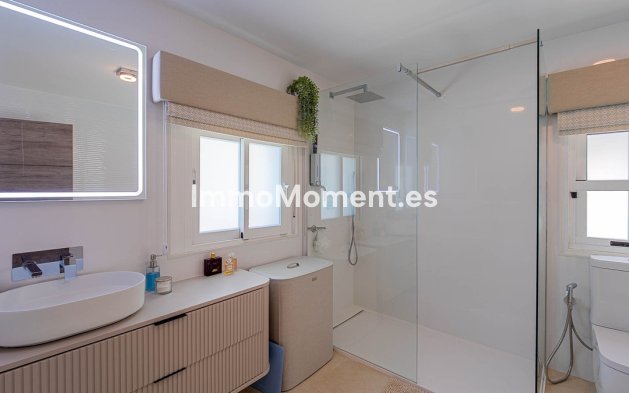 Wiederverkauf - Freistehende Villa - Orihuela Costa - Villamartín