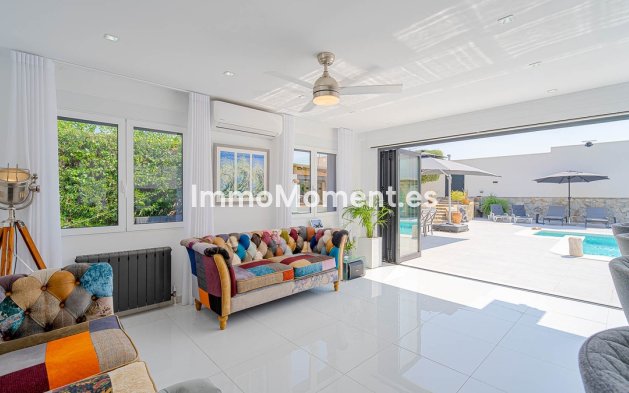 Wiederverkauf - Freistehende Villa - Orihuela Costa - Villamartín