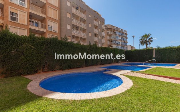 Resale - Apartment - Torrevieja - Playa de los Locos