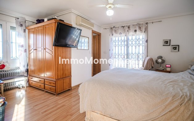 Wiederverkauf - Freistehende Villa - Torrevieja - Torrevieja Centro