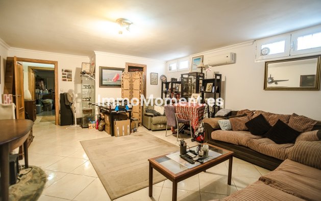 Wiederverkauf - Freistehende Villa - Torrevieja - Torrevieja Centro