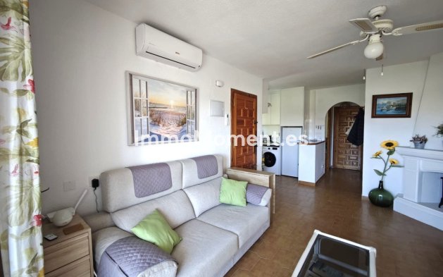 Resale - Apartment - Orihuela Costa - Villamartín