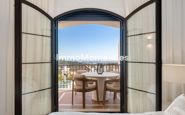Resale - Apartment - Benahavís - Los Arqueros