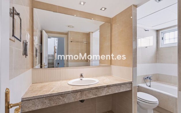 Revente - Maison mitoyenne - Marbella - Nueva Andalucía