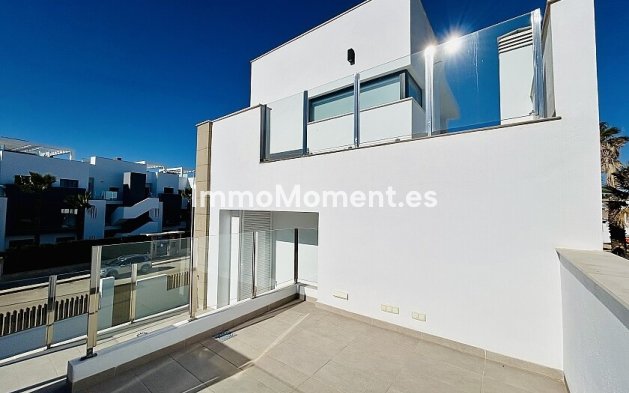 Reventa - Villa independiente - Guardamar del Segura - Urbanización El Raso