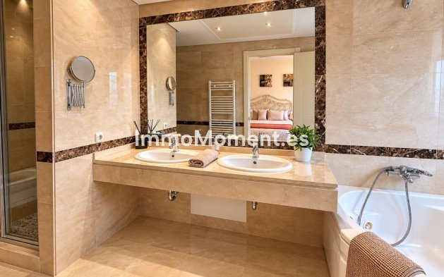 Revente - Maison mitoyenne - Marbella - Nueva Andalucía