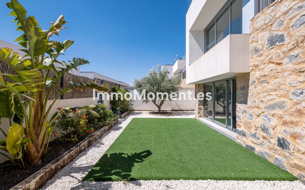 Neubau - Freistehende Villa - Algorfa