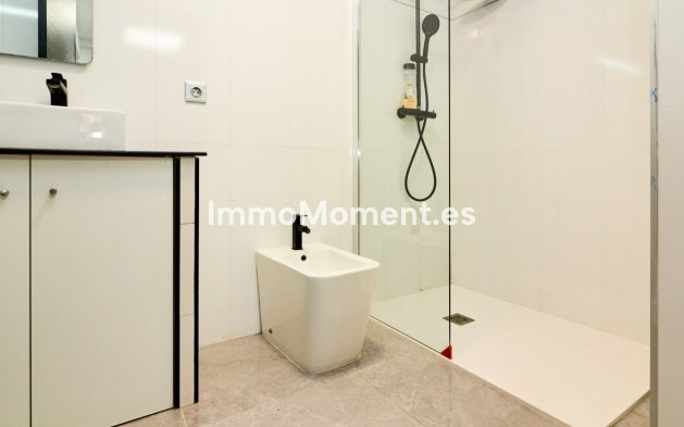 Resale - Apartment - Torrevieja - La Mata
