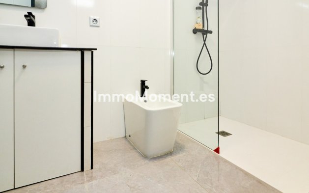 Resale - Apartment - Torrevieja - La Mata