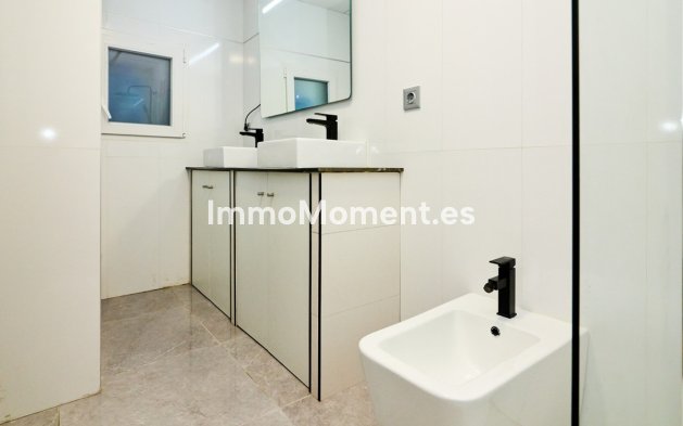 Resale - Apartment - Torrevieja - La Mata