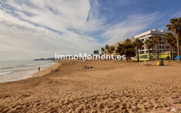 Resale - Apartment - Torrevieja - La Mata