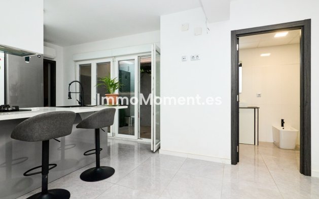 Resale - Apartment - Torrevieja - La Mata