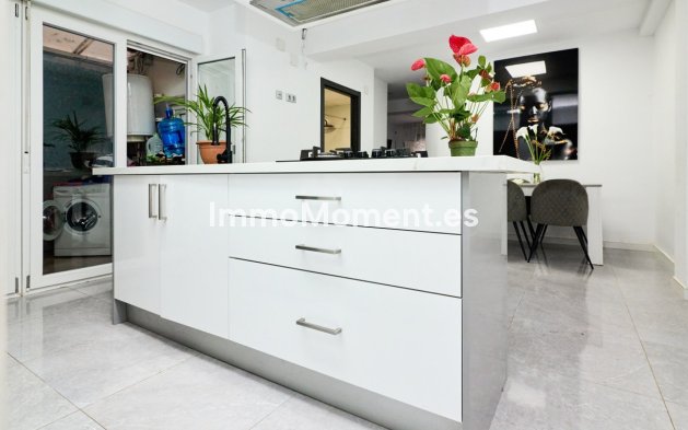 Resale - Apartment - Torrevieja - La Mata