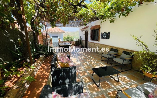 Reventa - Villa independiente - Interior  - Alora