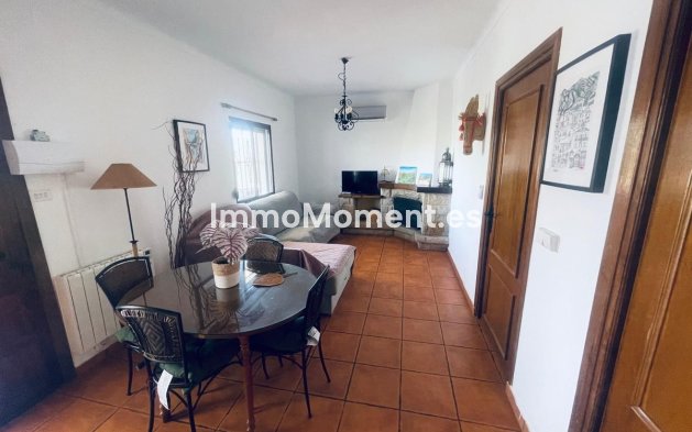 Reventa - Villa independiente - Interior  - Alora