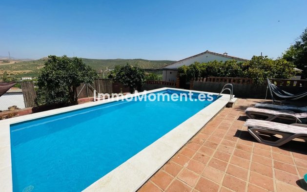 Reventa - Villa independiente - Interior  - Alora