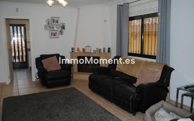 Resale - Detached villa - Orihuela Costa
