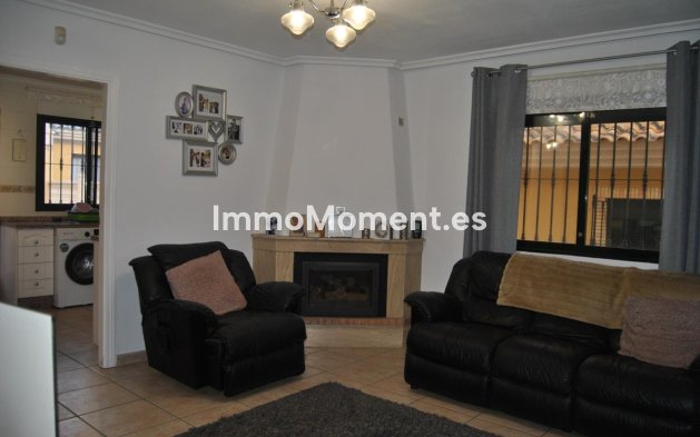 Resale - Detached villa - Orihuela Costa